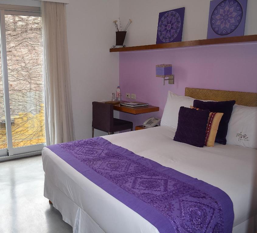 Hotel Mine